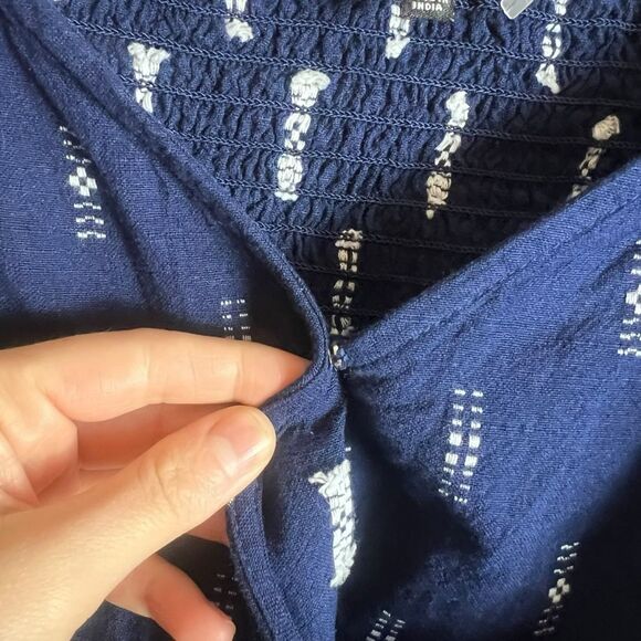 Madewell 100% cotton embroidered blouse. Size medium - Picture 8 of 8